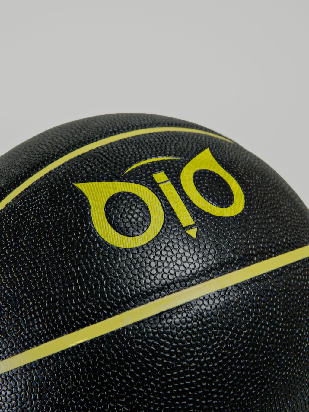 OIO OFFICIAL BASKETBALL