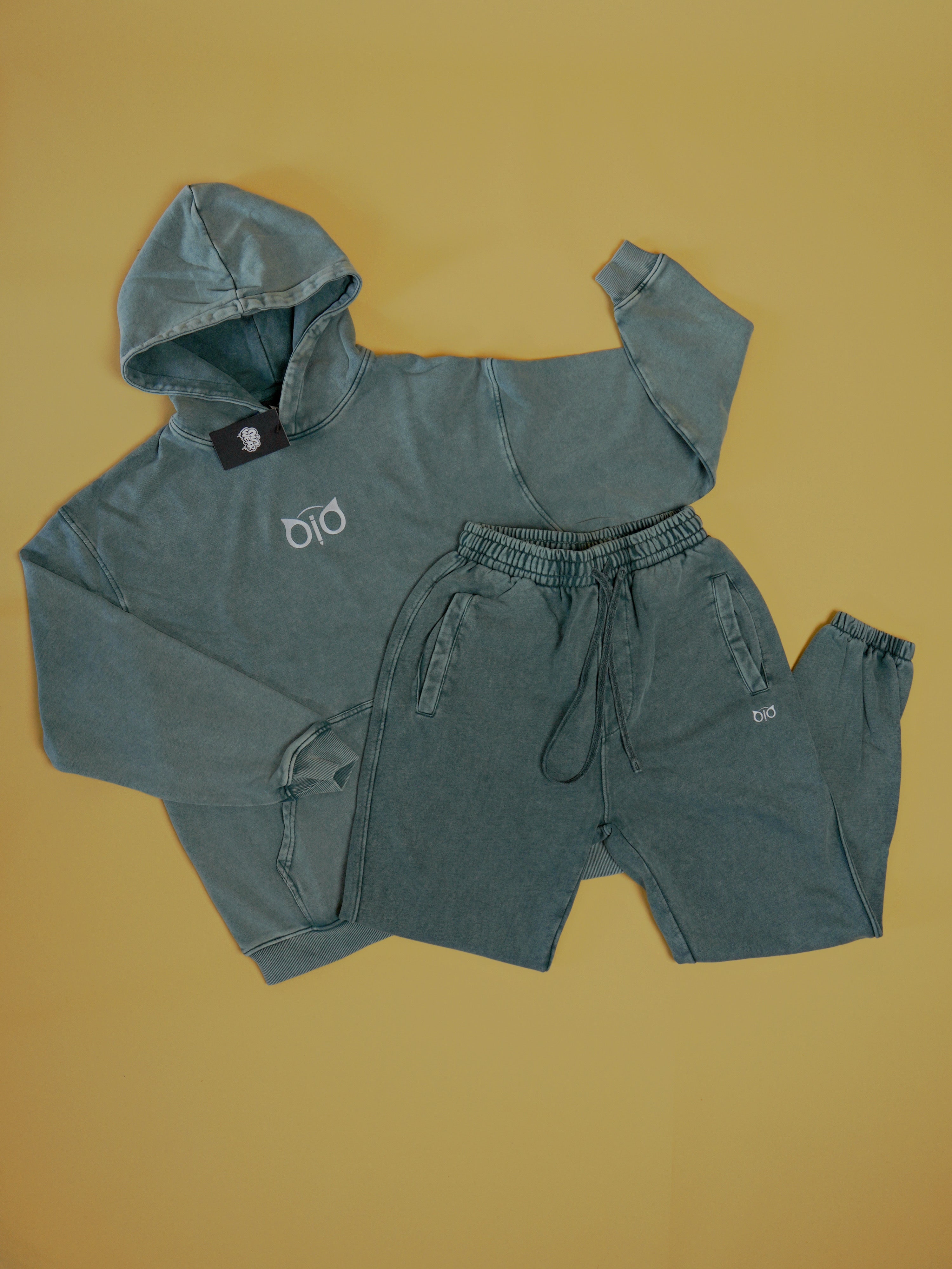Set OiO Hoodie & Jogger