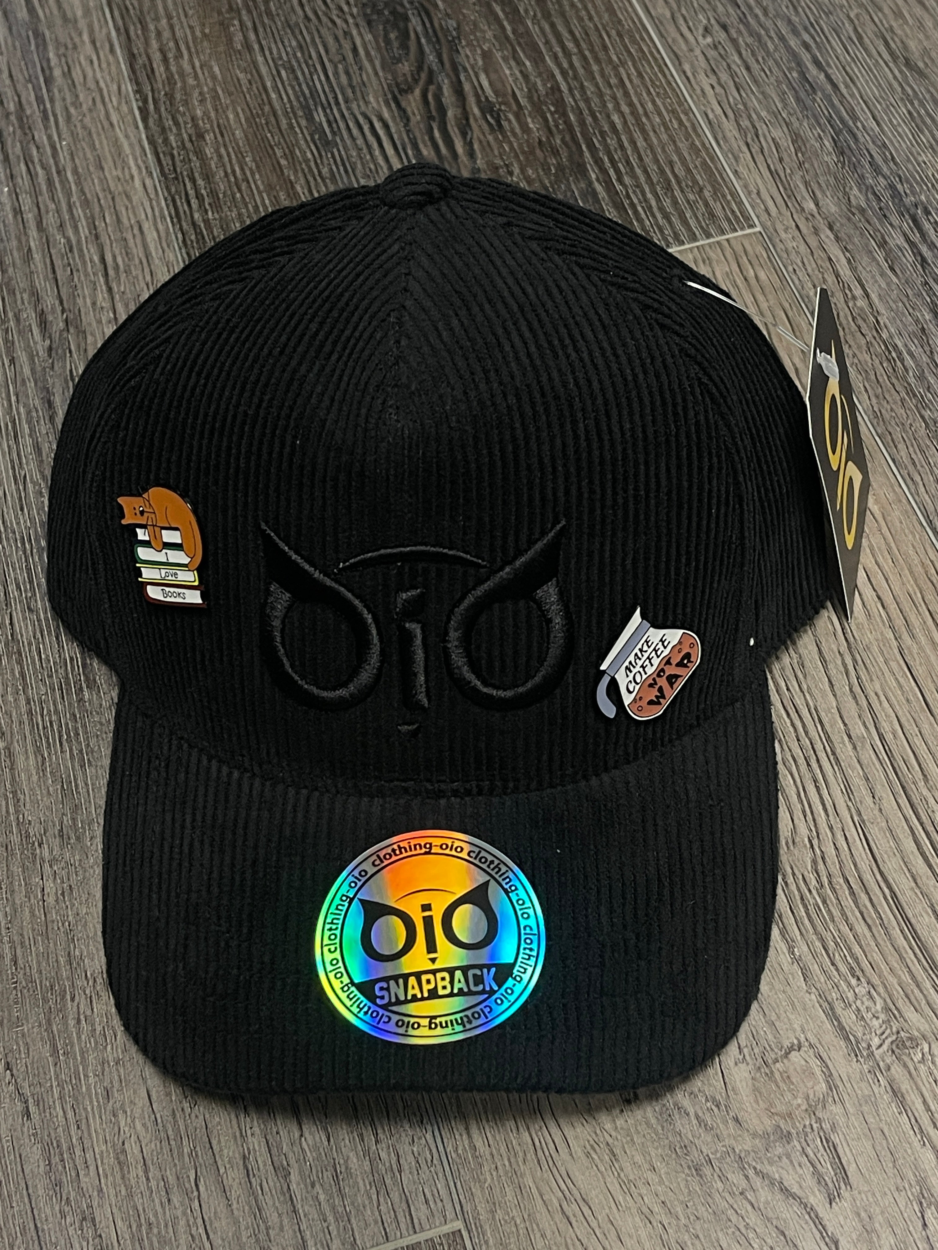 OIO CAPS ESPECIAL EDITION (with Pins) Only 1