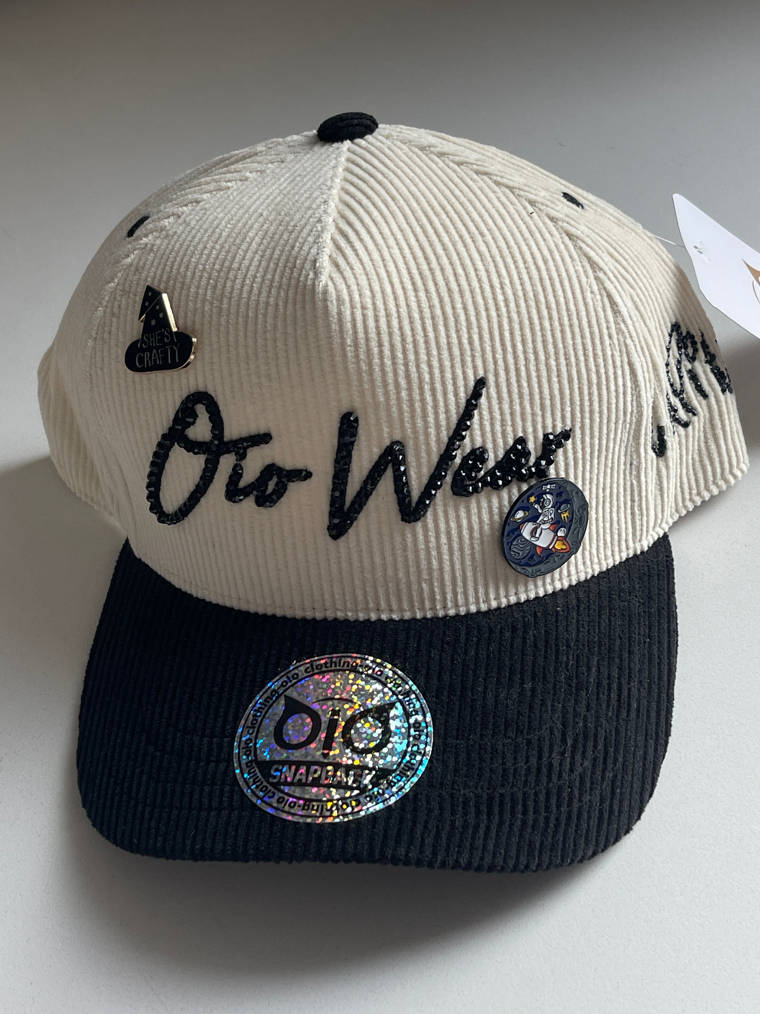 OiO Caps Limited Edition