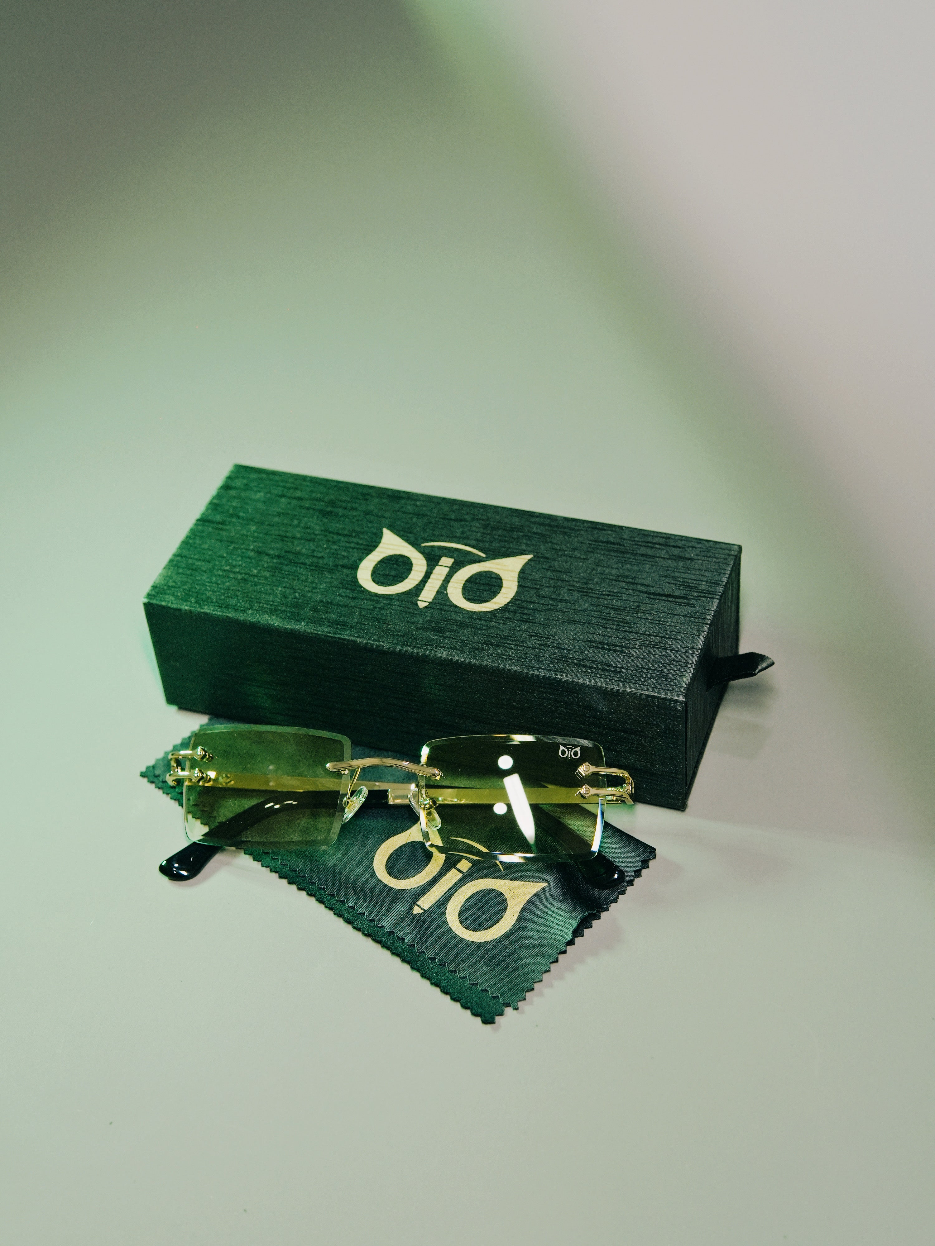 Executive OiO Glasses