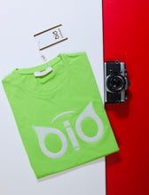 Load image into Gallery viewer, T-Shirt OiO SE Plastic Green &amp; White