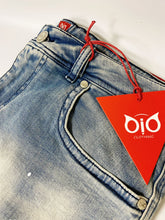 Load image into Gallery viewer, Jeans OiO Soft Blue &amp; Red Stones Model 9085