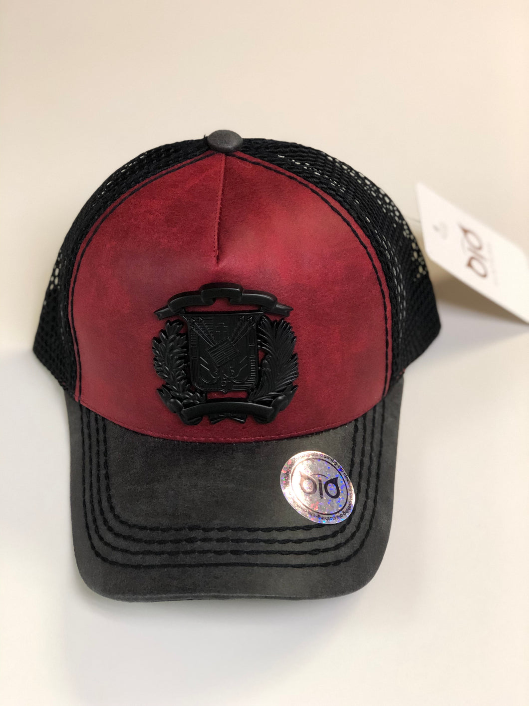 OiO Cap Shield Red & Black