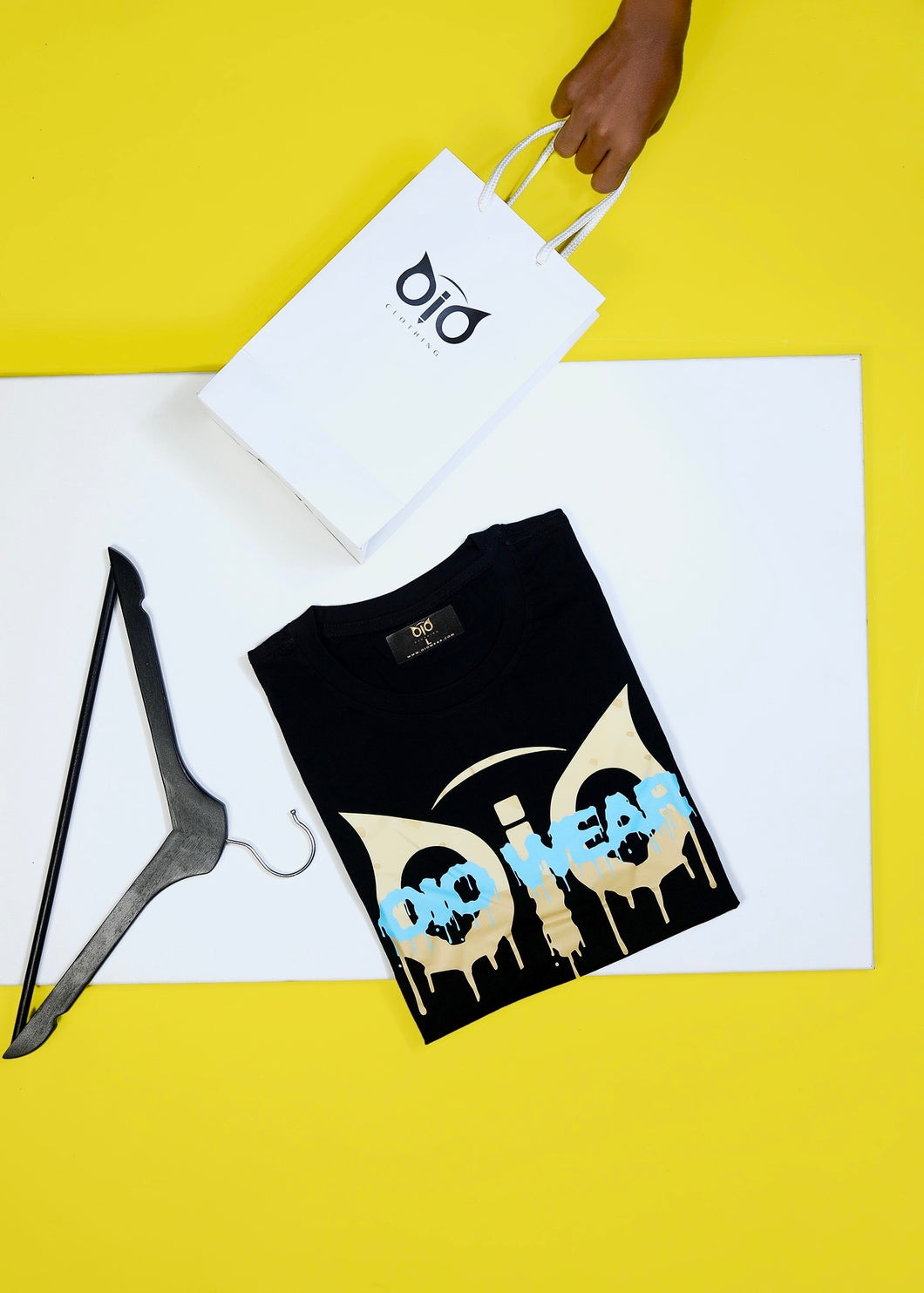 T-Shirt OiO Paint Black & Yellow